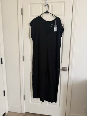 Target  Black V-Neck Cap Sleeve Maxi Dress
